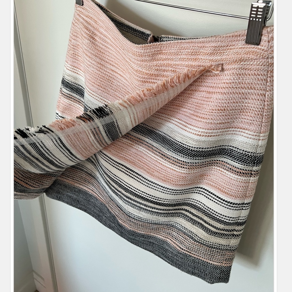 Loft Skirt - Picture 5 of 8